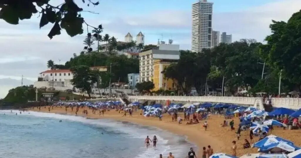 22 praias impróprias para banho em Salvador neste final de semana
