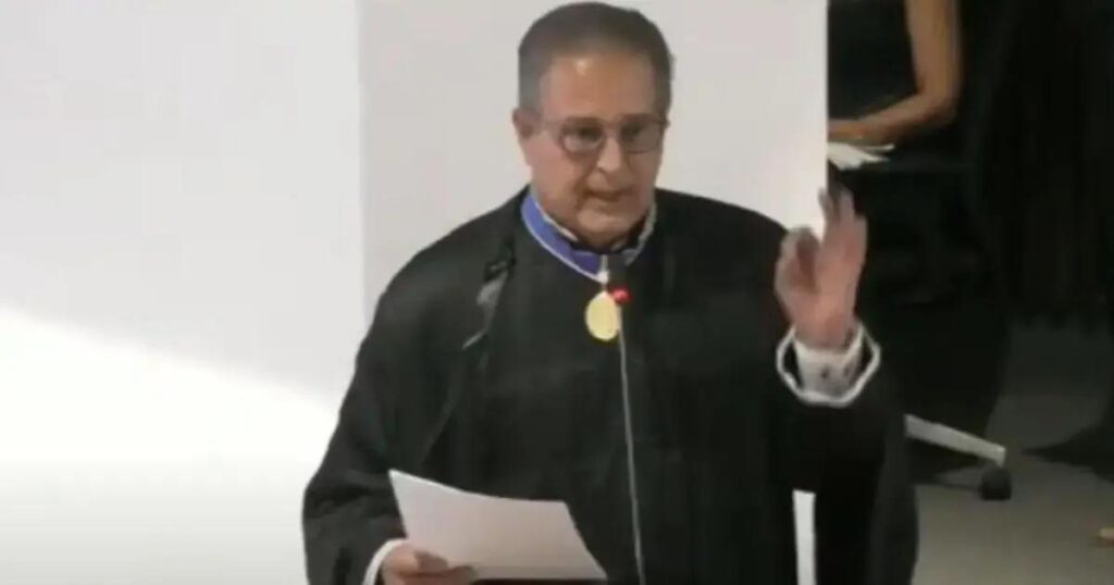 Abelardo Paulo da Matta Neto assume cargo no TRE-BA em cerimônia solene