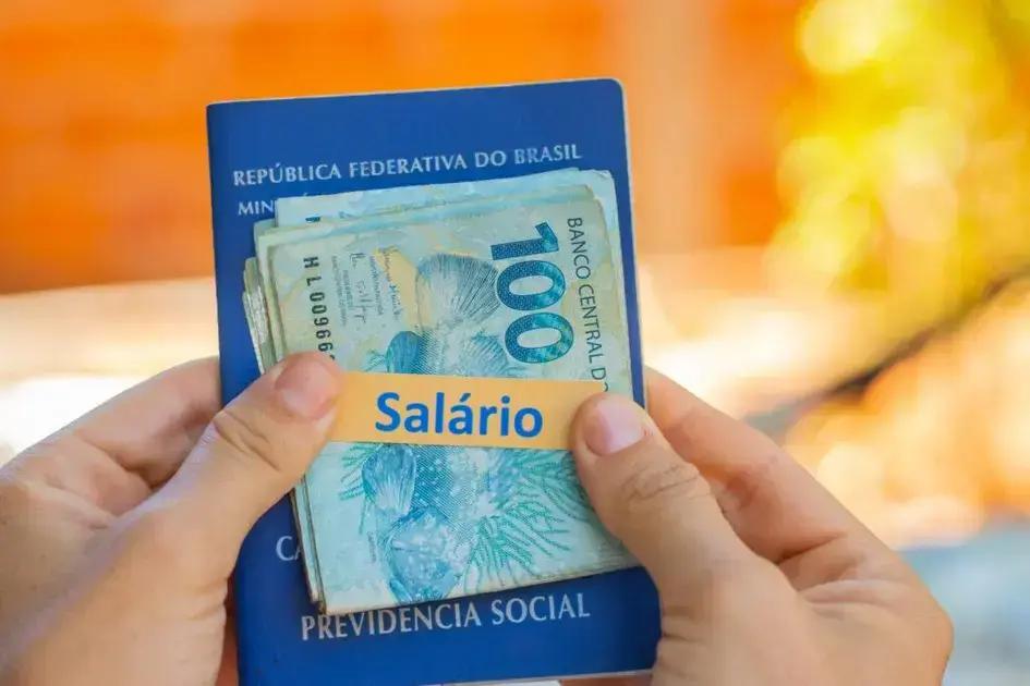 Como funciona a antecipação de salário via Pix e seus benefícios?