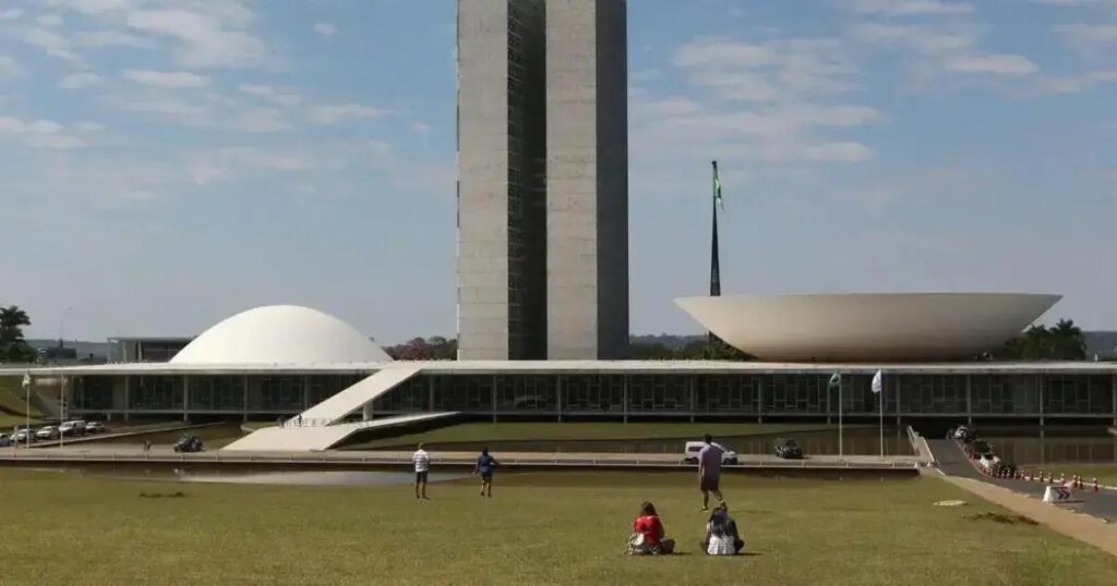 Congresso e STF acordam sobre anistia e penalizações em novo projeto de lei
