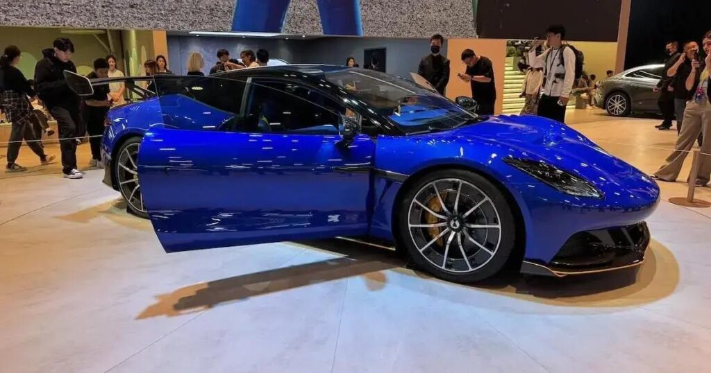 Denza apresenta primeiro carro esportivo conceito no Salão de Xangai