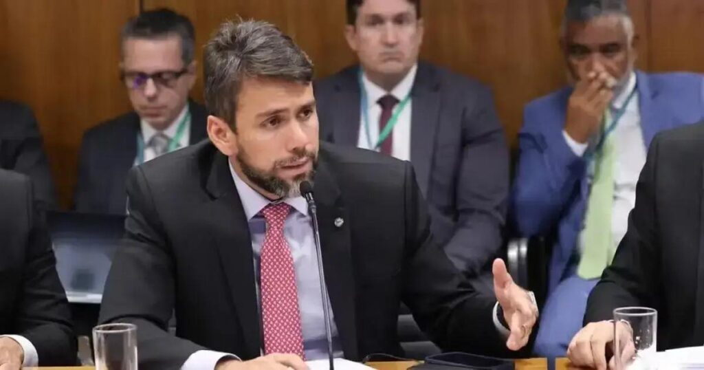 Deputado Pedro Lucas destaca apoio a Lula, mas sem garantias para 2026