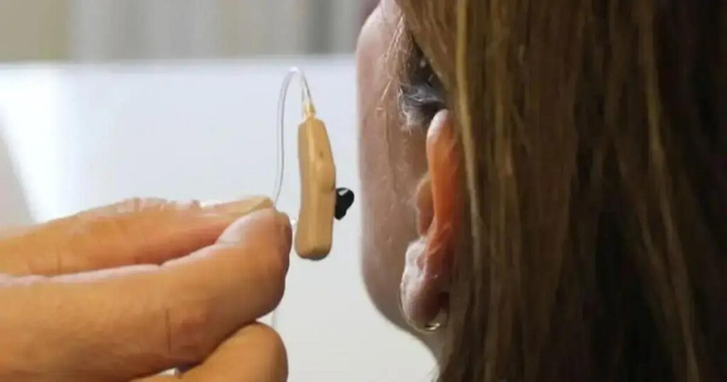 Estudo revela que perda auditiva pode impactar o declínio cognitivo