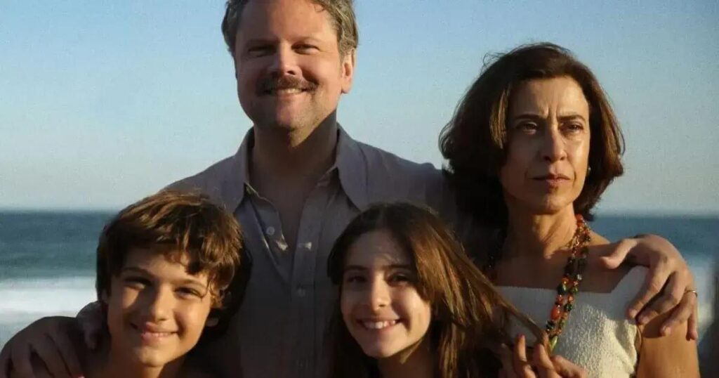 Fernanda Torres e Walter Salles conquistam Prêmios Platino por 'Ainda Estou Aqui'