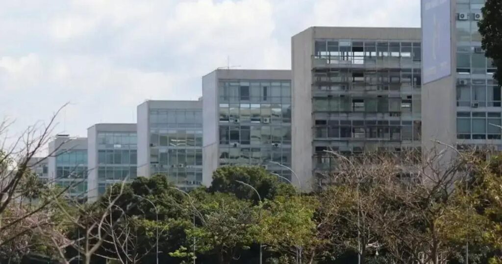 Governo convoca 4,3 mil aprovados no Concurso Unificado