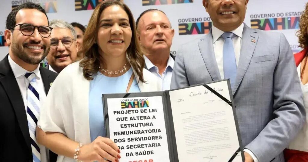 Governo propõe reajuste de 13,63% para trabalhadores da saúde na Bahia