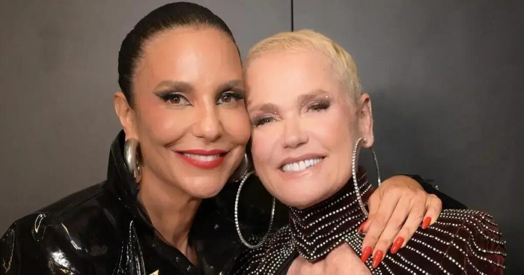 Ivete Sangalo brinca com Xuxa nos bastidores da TV Globo