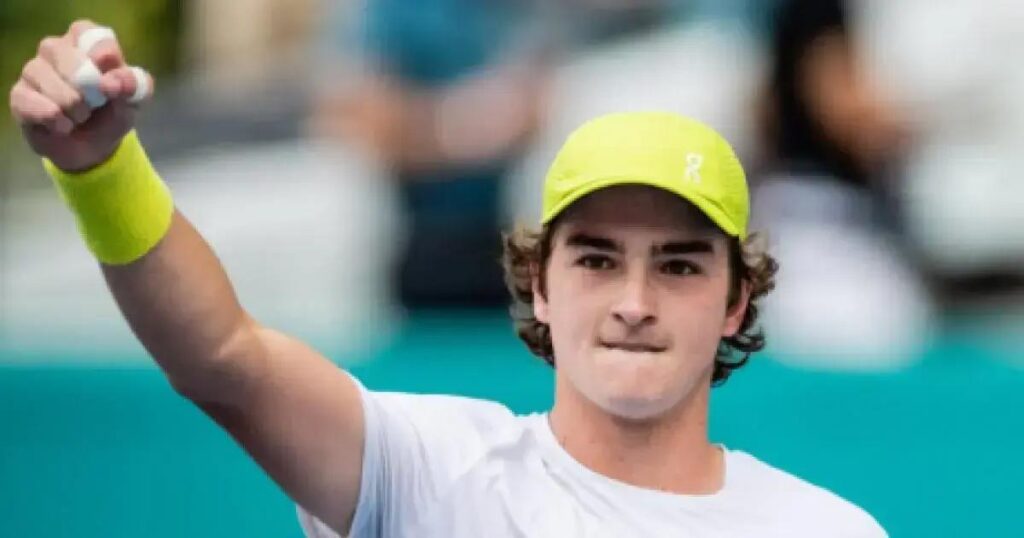 João Fonseca vence na estreia do Madrid Open após um mês fora das quadras