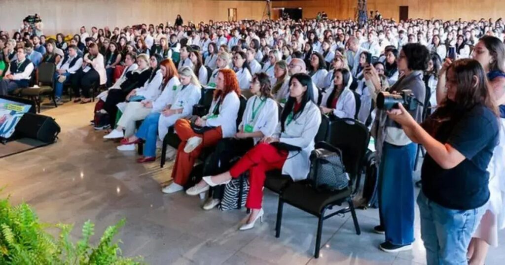 Novos 407 médicos do Mais Médicos chegam a 22 estados do Brasil