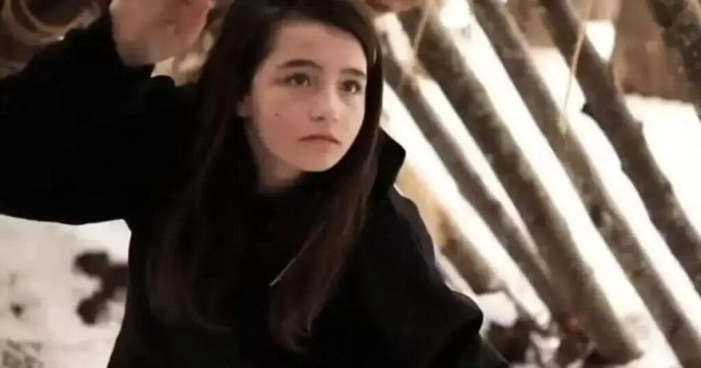 Polícia investiga morte de atriz mirim Sophie Nyweide como possível crime