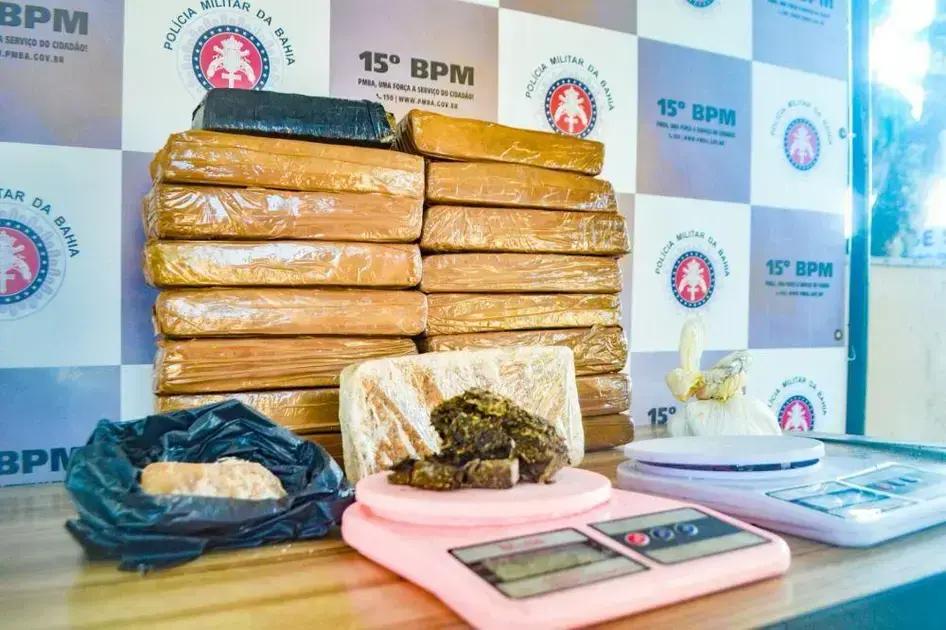 Polícia Militar desmantela esconderijo de drogas em Itabuna