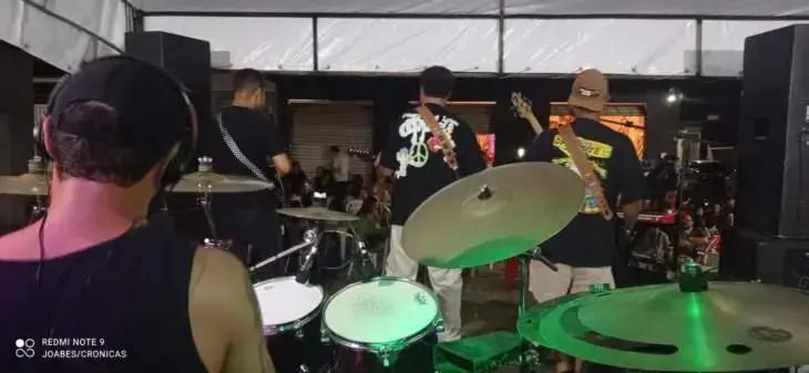 2ª Diadema Retrô em Itarantim: Música e Diversão na Noite de Abertura