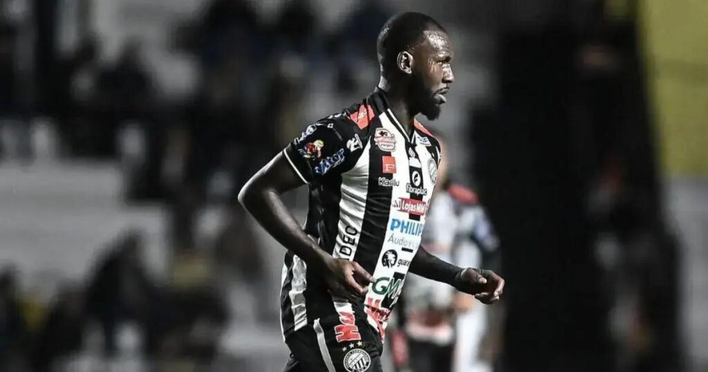 Allano denuncia injúria racial e sofre ataques em redes sociais