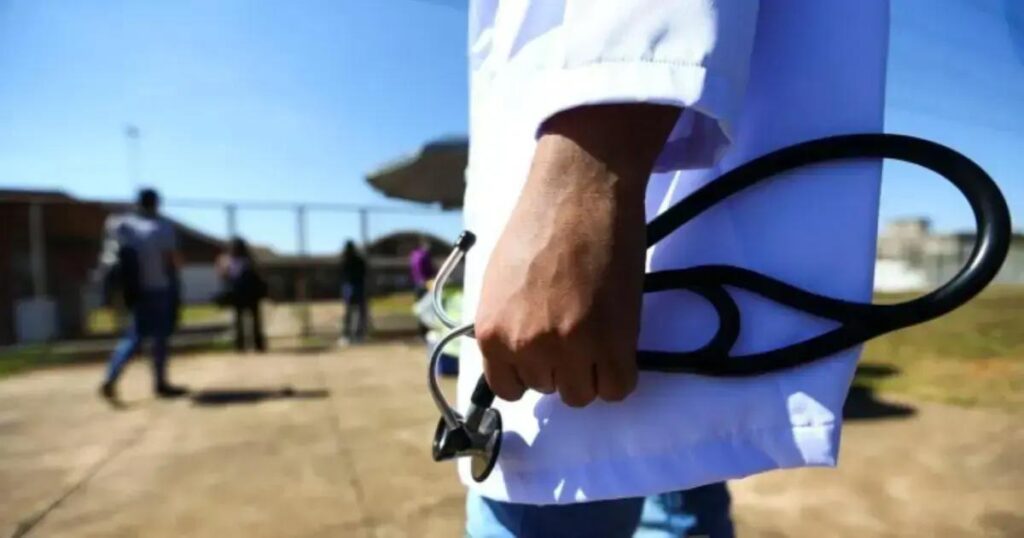 Aumento dos estudantes de medicina cotistas: um panorama em 10 anos