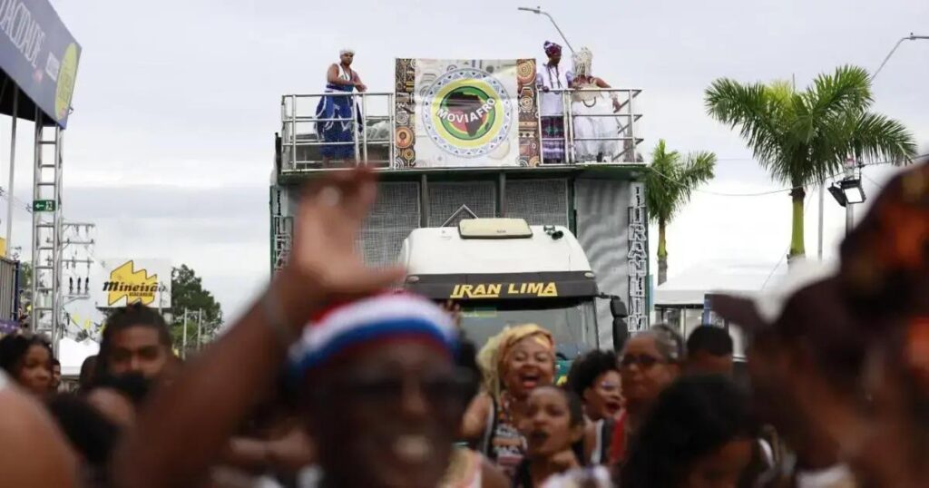 Blocos Afros Celebram Cultura Afro-Brasileira na Micareta de Feira 2025