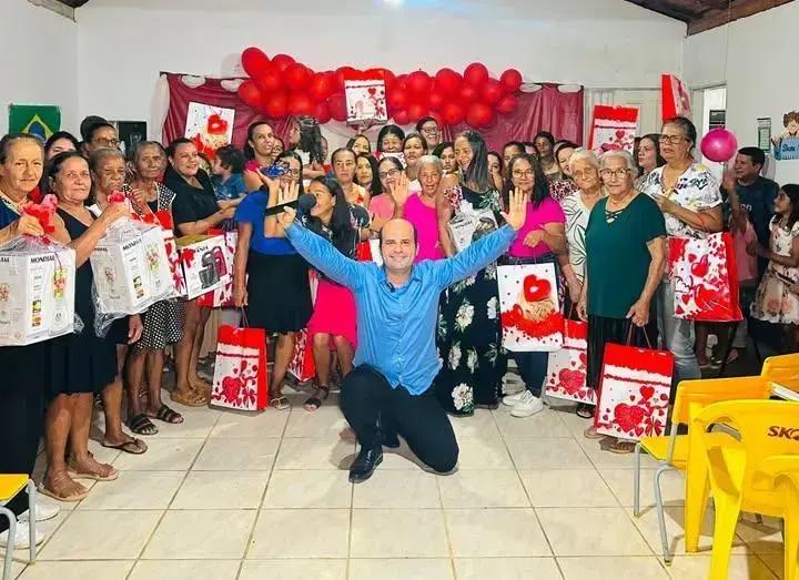 Celebração do Dia das Mães emociona a comunidade de Água Vermelha