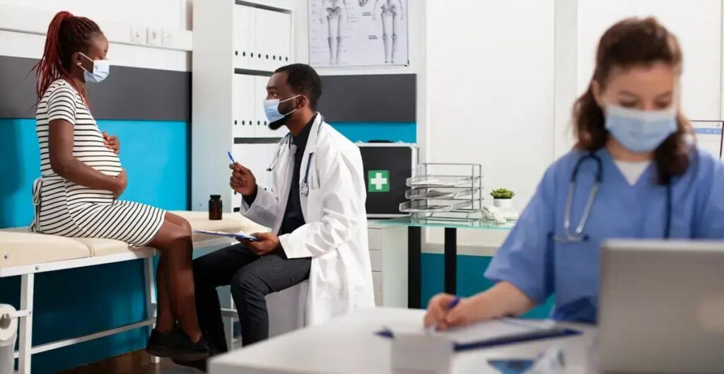 Clínicas passam a ter redução de tributos com nova proposta na Câmara