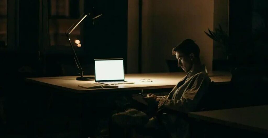 Como identificar e se proteger de golpes financeiros online