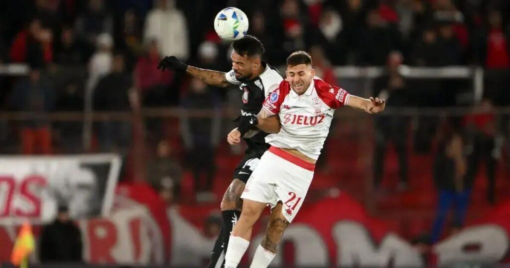 Corinthians é eliminado da Sul-Americana após derrota para o Huracán