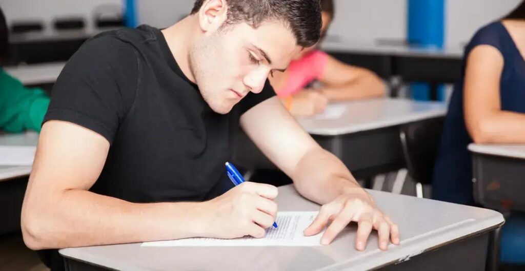 CRC-SP lança concurso com vagas que pagam até R$ 11,6 mil