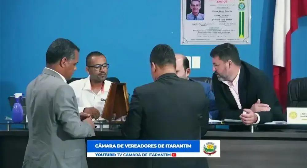 Denúncias e estragos na votação das contas do prefeito em Itarantim