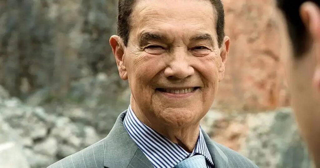 Divaldo Franco completa 98 anos e celebra um legado de amor e paz