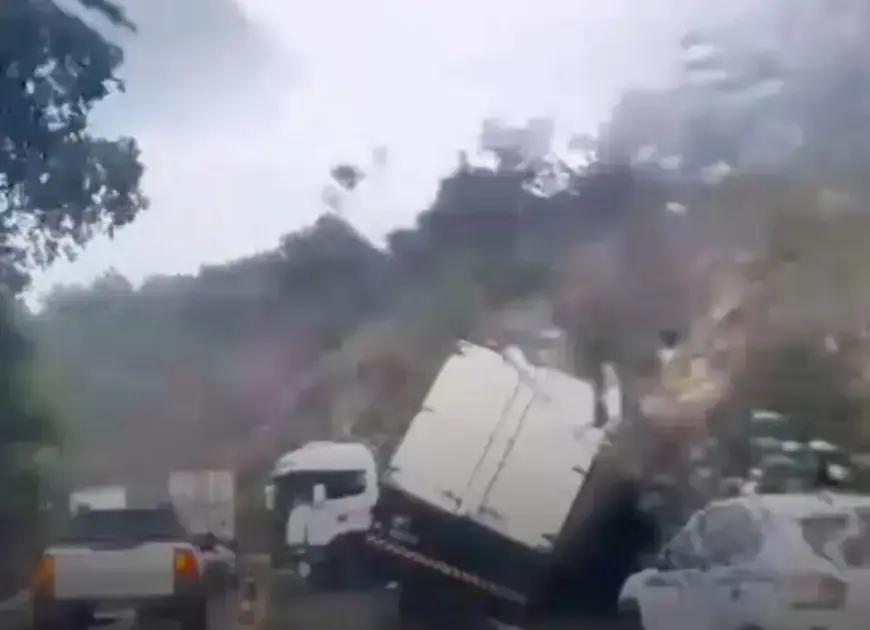 Duas mortes e um ferido grave em colisão na BR-101