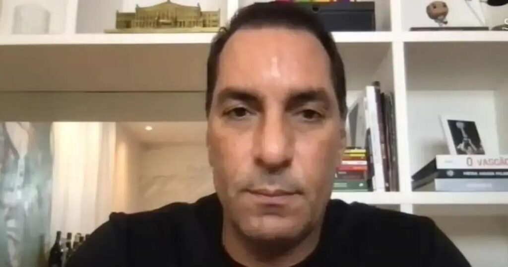 Edmundo critica Pedrinho em live após derrota do Vasco na Sul-Americana