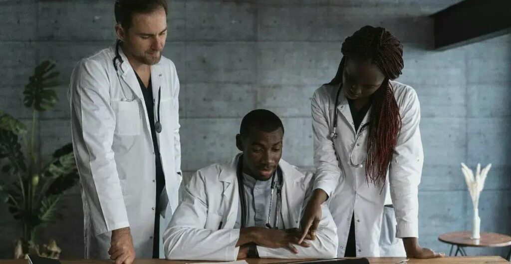 Erros Comuns na Gestão Financeira de Clínicas Médicas e Como Evitá-los