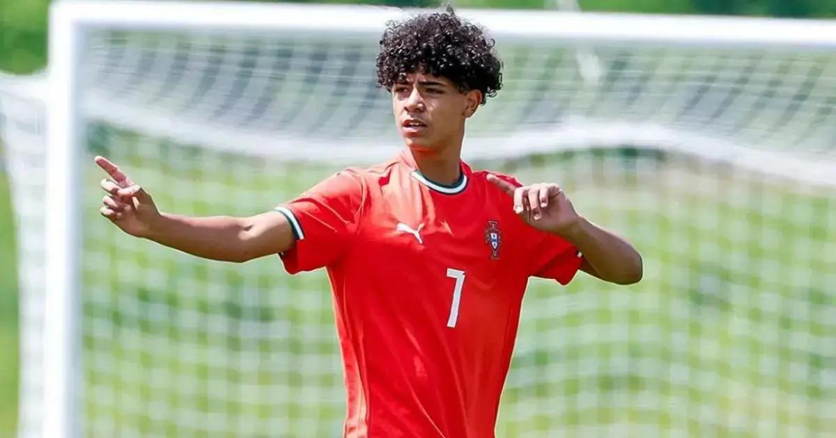 Filho de Cristiano Ronaldo estreia como titular na Seleção Sub-15 de Portugal