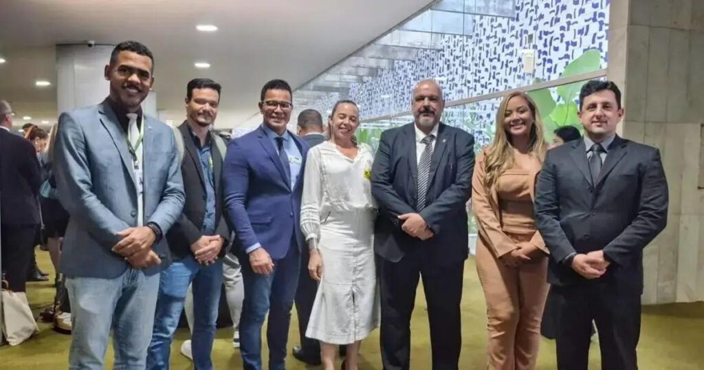 Fisioterapeutas da Bahia lutam por piso salarial em Brasília