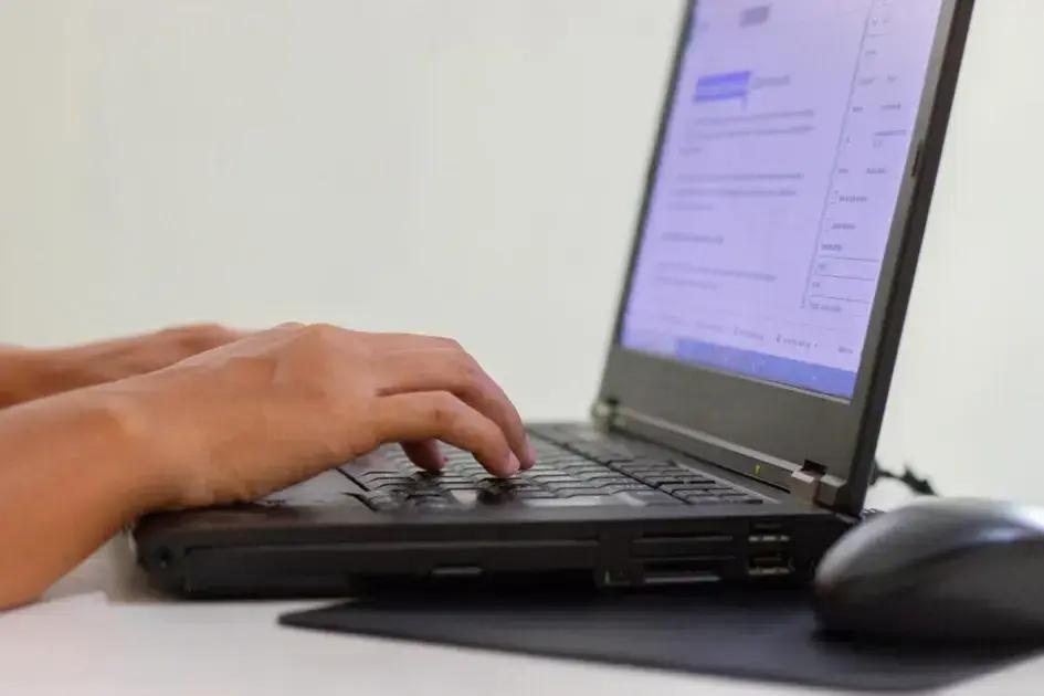 Governo brasileiro lança programa para formar novos programadores