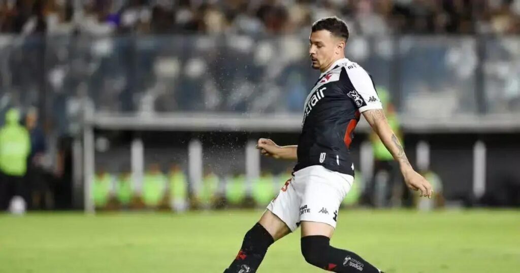 Hugo Moura fala sobre joga após perda do bebê de sua esposa