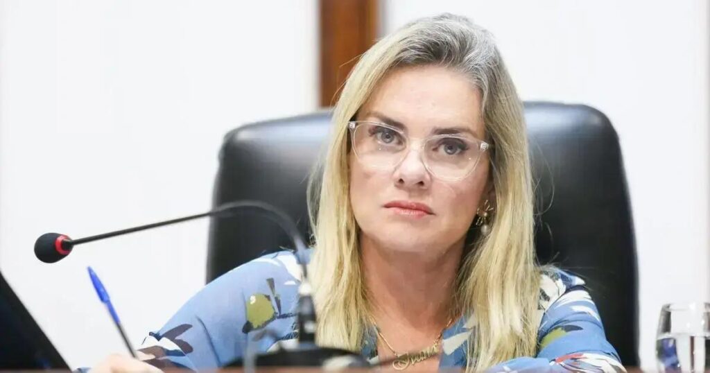 Ivana Bastos critica invasão ao plenário da AL-BA e pede diálogo