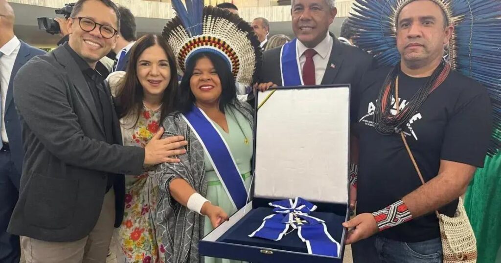 Jerônimo Rodrigues é condecorado com a Grã-Cruz da Ordem de Rio Branco