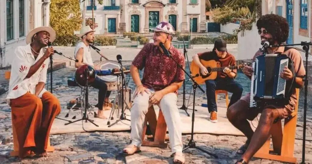 João Gomes e sua turnê "Dominguinho" com Jota.pê e Mestrinho