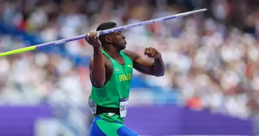 Luiz Maurício da Silva conquista ouro e quebra recorde brasileiro no dardo