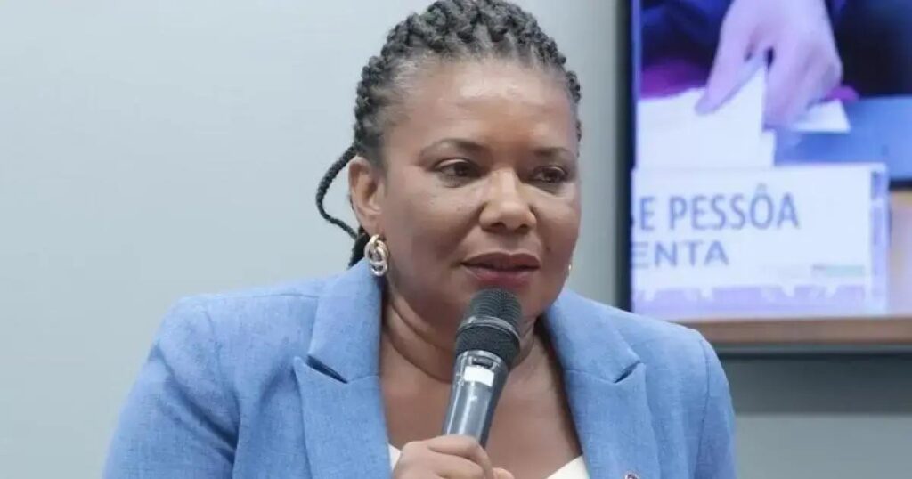Ministra Margareth Menezes reforça ausência de conflito no Carnaval 2025