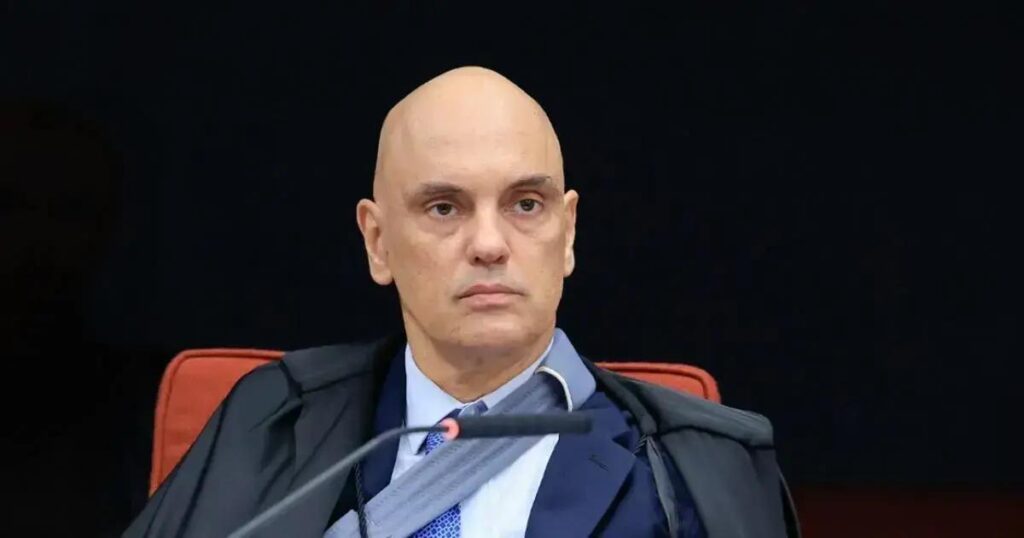 Moraes vota para suspender ação contra Ramagem e anula manobra para Bolsonaro