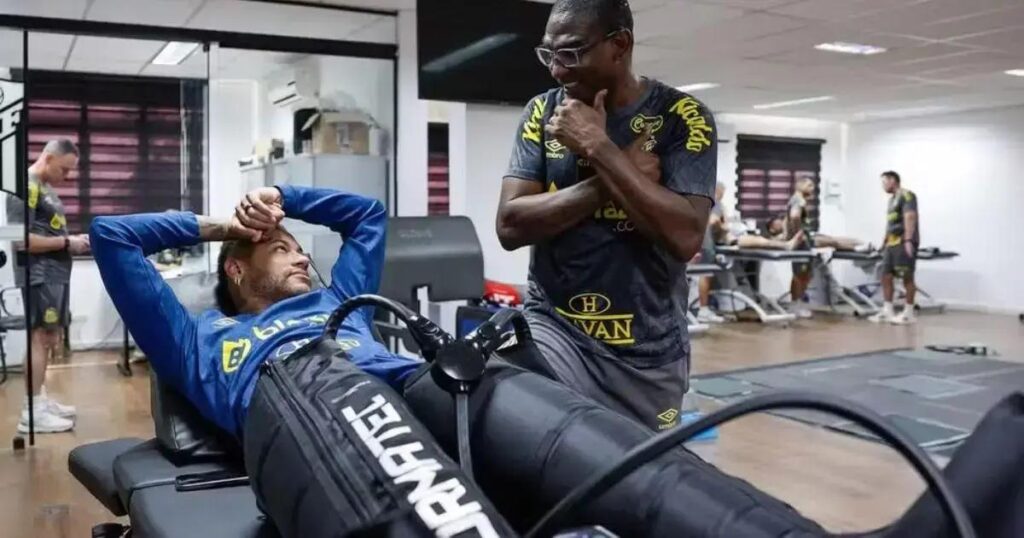 Neymar tem prazo para completa recuperação e retorno ao Santos