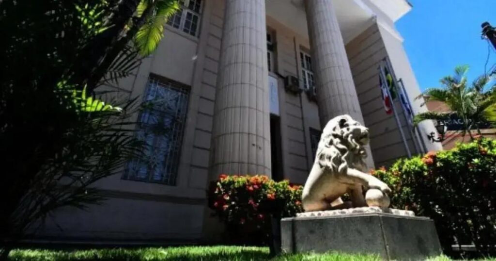 OAB-BA abre edital para lista sêxtupla de desembargador do TRT5