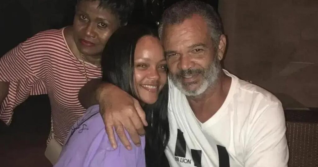 Pai de Rihanna, Ronald Fenty, falece aos 70 anos em Los Angeles