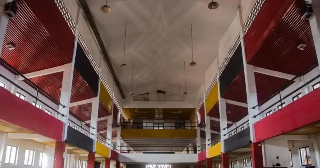 Paralisação das obras no Ilê Aiyê após rescisão de contrato