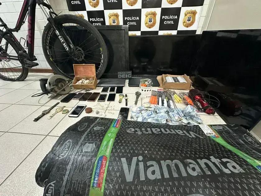Polícia Civil prende cinco suspeitos de furto e tráfico de drogas em Conquista