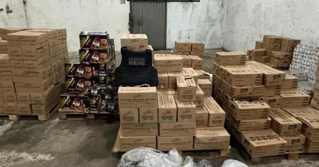 Polícia Civil recupera carga roubada de alimentos avaliada em R$ 80 mil