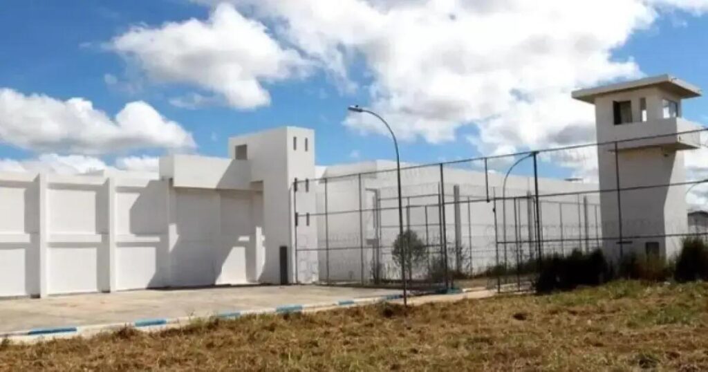 Polícia deflagra operação contra suspeitos de atentado em Eunápolis