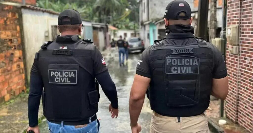 Policial da Bahia é preso por homicídio e agiotagem em operação policial