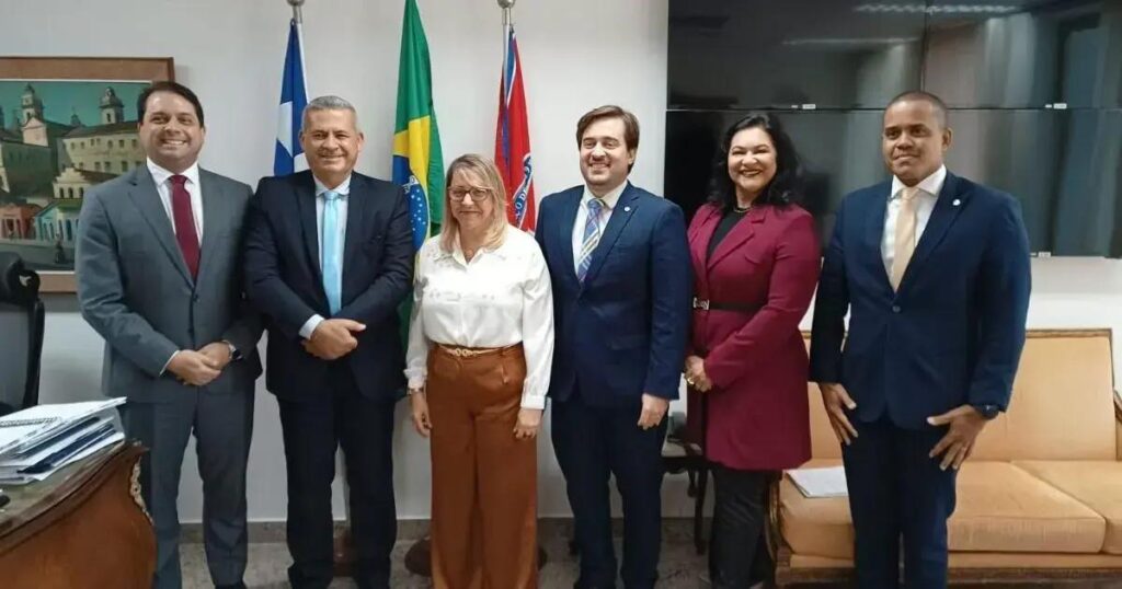 Presidente do TJ-BA atende pedido por Varas em Itabuna