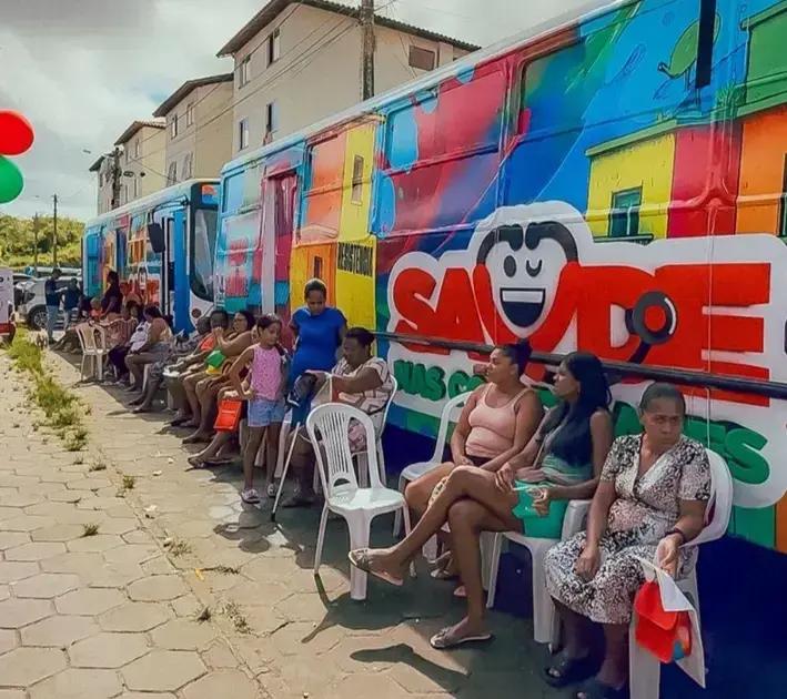 Saúde nas Comunidades leva atendimento ao Condomínio Itapoan