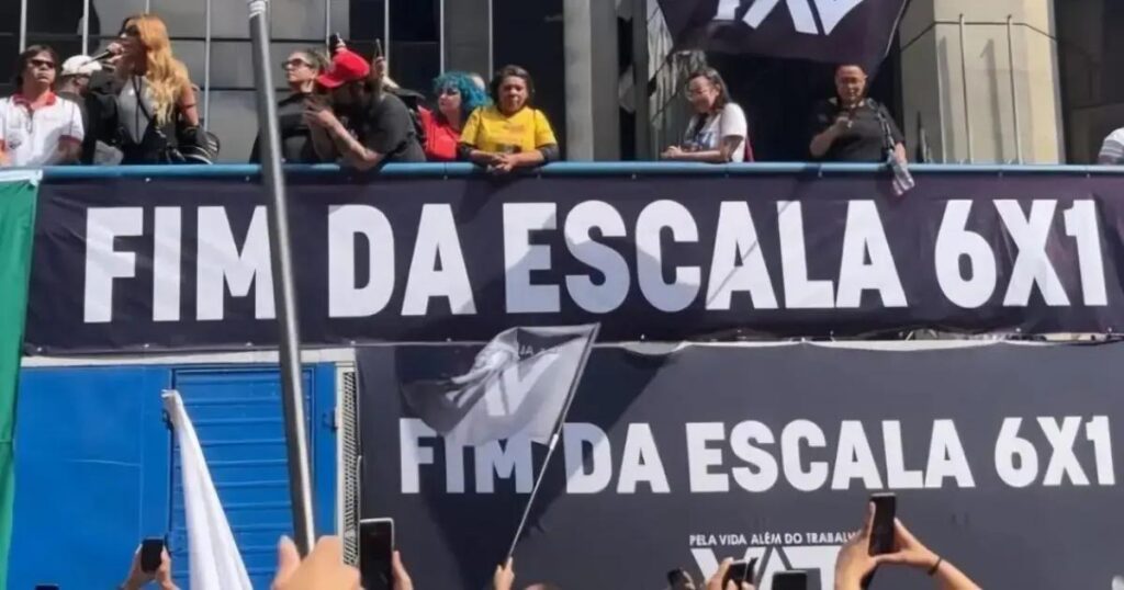 Show de Lady Gaga no Rio afeta manifestação em São Paulo no Dia do Trabalho
